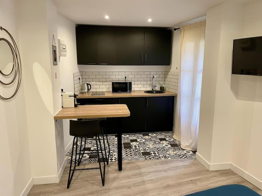 Le Moulin 2 - Appartement Arenes Romaines- Beziers Gare - Wifi- Tv Connecte Bagian luar foto